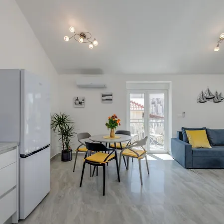 Luxury Evala Apartment