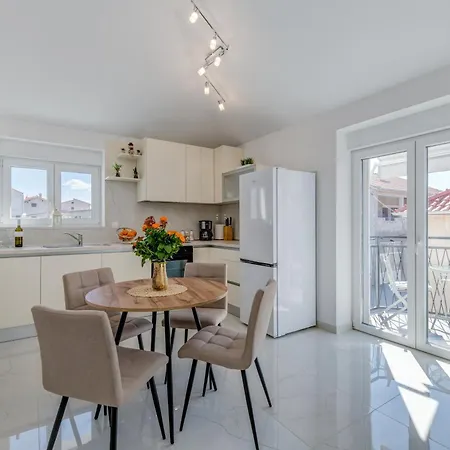 Apartment Luxury Evala