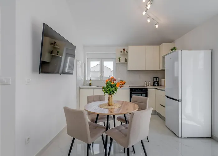 Apartment Luxury Evala