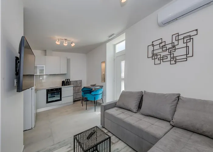 Luxury Evala Apartment