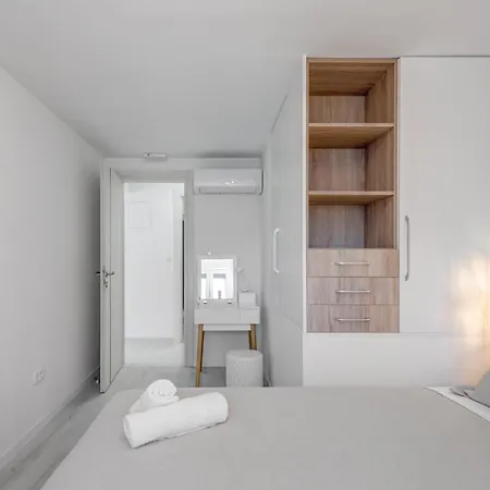 Διαμέρισμα Luxury Evala Τρογκίρ