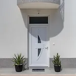 Luxury Evala Apartment