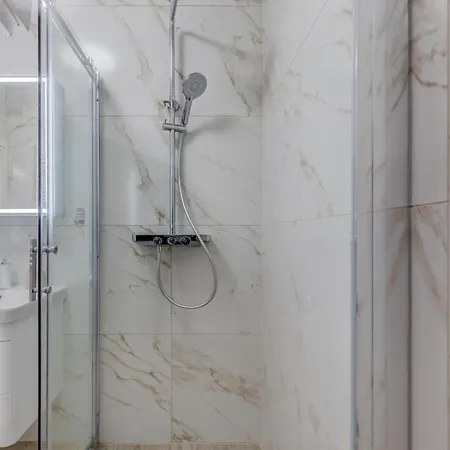 Luxury Evala Apartment